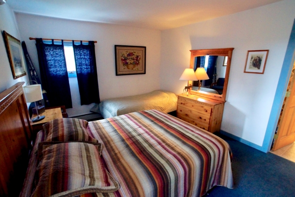 Rooms & Suites 4 catamount room1