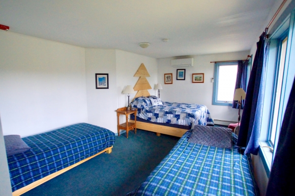 Rooms & Suites 24 seth warner1