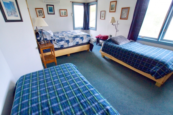 Rooms & Suites 25 seth warner2